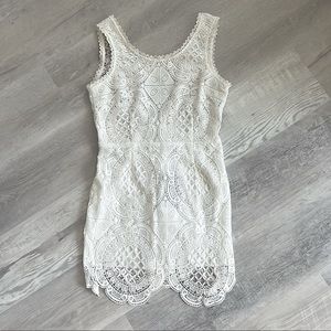 NWT Signature 8 lace dress